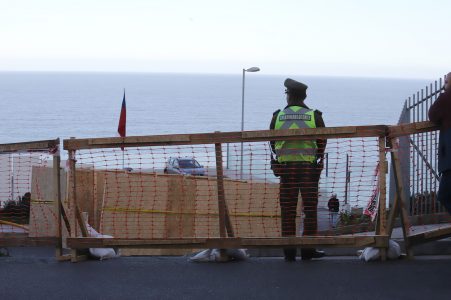 Nuevo socavón en Reñaca provoca evacuación de dos torres del edificio Euromarina