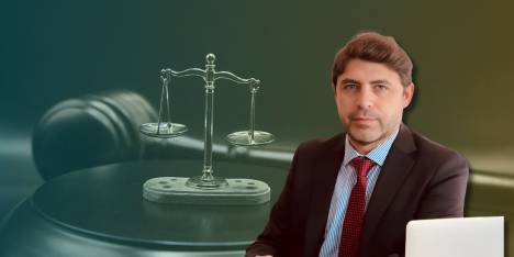 Los complejos líos del juez tributario Óscar Meriño