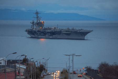 Portaaviones estadounidense se encuentra en Chile: hará ejercicios conjuntos con la Armada