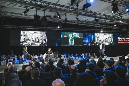 Sanhattan al debe con las mujeres; Moneda FashionTV; pensiones y el optimismo de Marcel