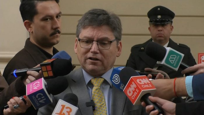 Ministro Matus se defiende y niega intervención a Hermosilla: "No hay ningún chat"