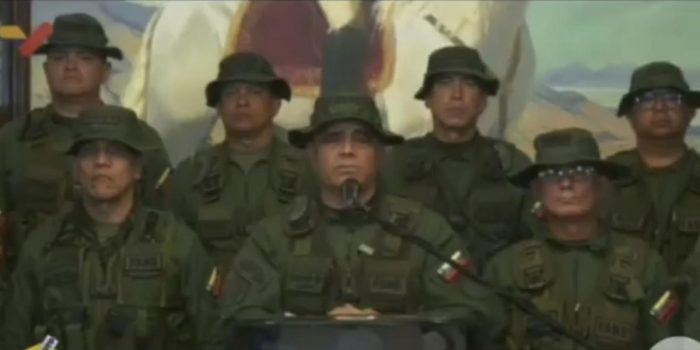 Ministro de Defensa venezolano denuncia golpe de Estado fraguado por "derecha extremista"