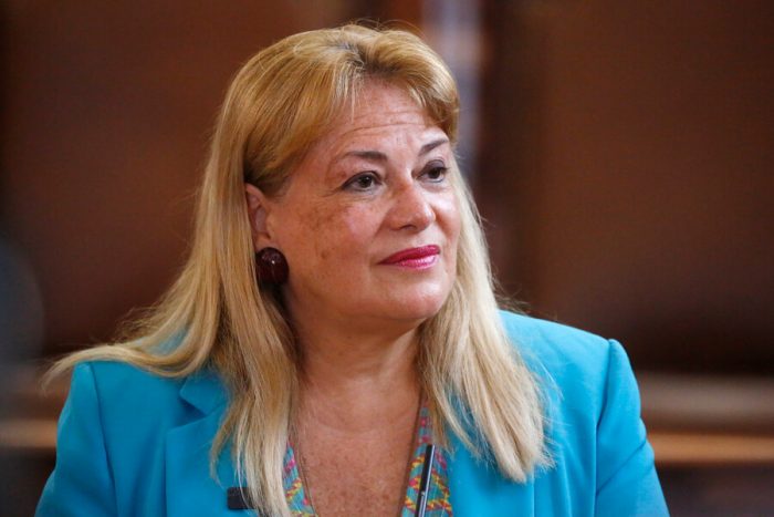 Teléfono de Hermosilla detiene nuevo conflicto a ministra Ángela Vivanco