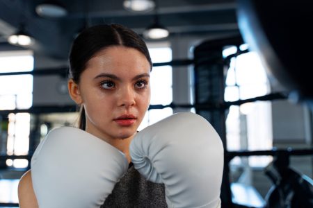 Boxeo, aikido, taichi:  10 deportes de defensa personal para la mujer que son furor entre famosas