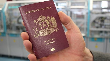 Estos son los 50 pasaportes más poderosos del mundo: Chile cae un puesto con respecto al año pasado