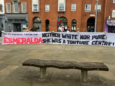 Protestan contra la llegada de la Esmeralda a Reino Unido por su pasado en dictadura de Pinochet