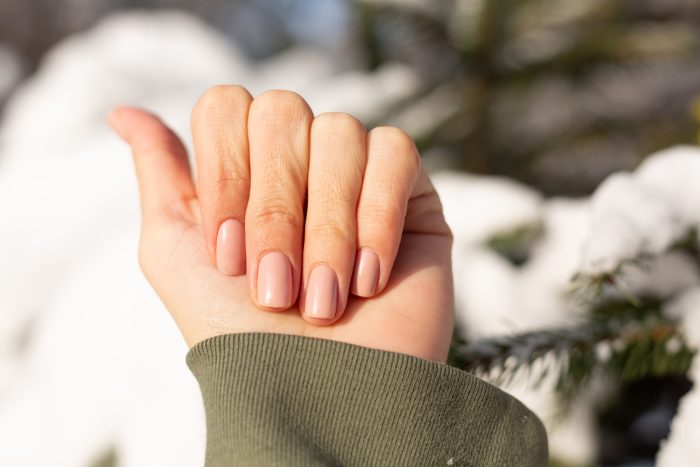 La importancia de cuidar las manos en invierno: conoce 6 consejos básicos para protegerlas