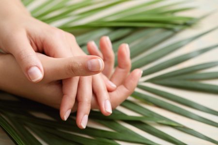 Cuida tus uñas naturales para tu salud: 8 consejos para mantenerlas fuertes y sanas en casa