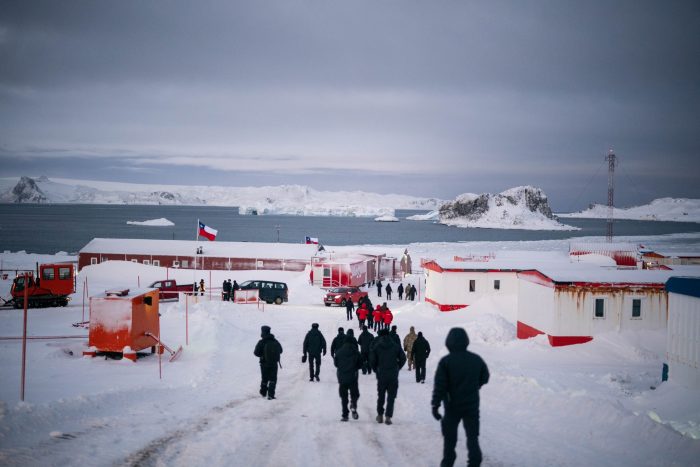 Biólogo es formalizado por violación en la Antártica: es el primer caso de delito sexual en la zona