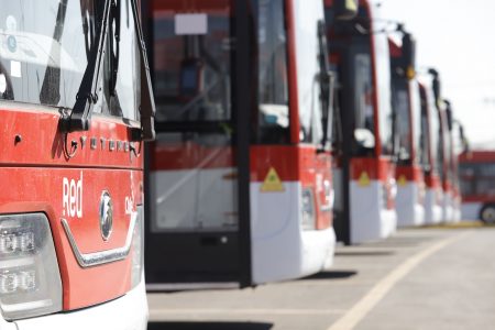 La zona sur de Santiago recibe 214 nuevos buses eléctricos