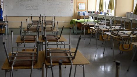 Mineduc suspende clases en cinco regiones de Chile por intensas lluvias