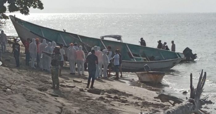 Aparece una embarcación con 14 esqueletos de africanos en la costa de República Dominicana