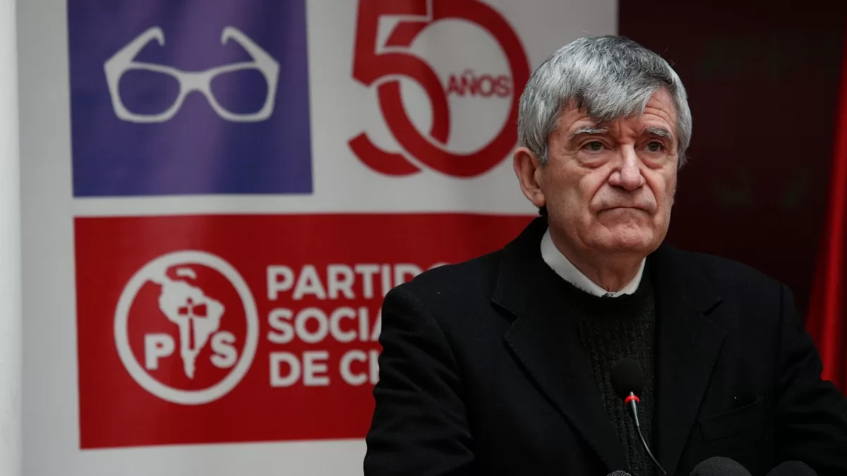 Escalona (PS) responde a Carmona (PC) por programa: "Hay un solo comunismo exitoso y es el chino"