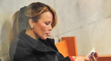 Cathy Barriga sigue bajo arresto domiciliario tras nueva revisión de cautelares 