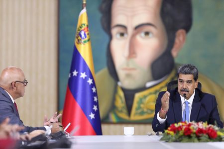 Venezuela: Maduro anuncia condecoración para funcionarios sancionados por Estados Unidos