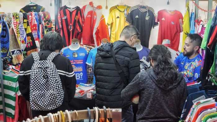 Feria de camisetas de fútbol