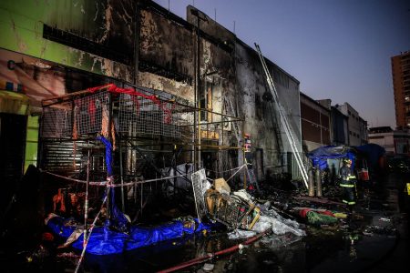 Autoridad e incendio en barrio Meiggs: "Se ha logrado controlar"