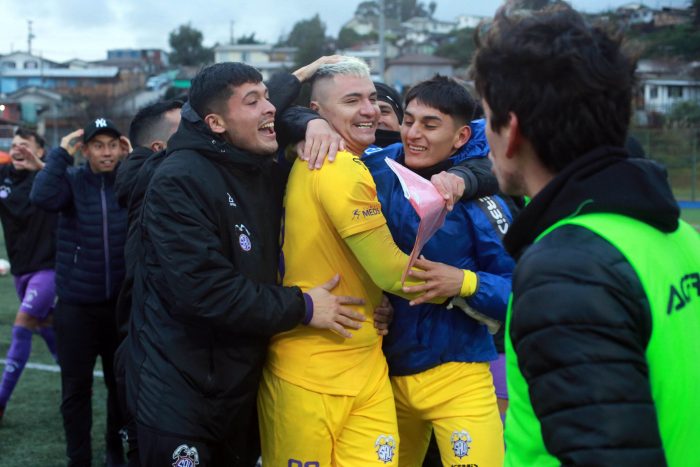 Las muestras de cariño del fútbol nacional tras accidente de Cristóbal Campos