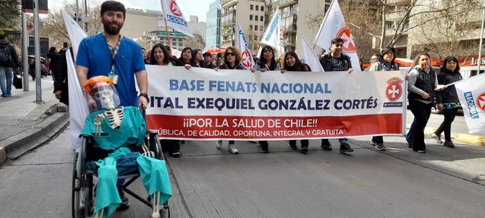 Tras “sobre azul” a ministra de Salud Fenats exige intervención presidencial en séptimo día de paro