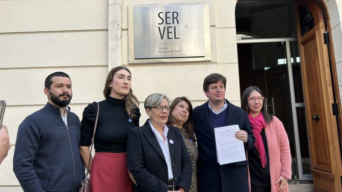 Frente Amplio denuncia al Partido Republicano ante el Servel tras video que celebra golpe de Estado