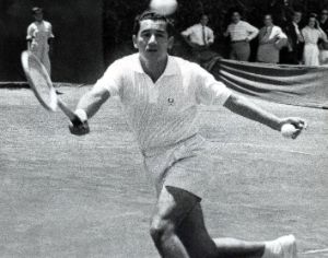 Luis Ayala, leyenda del tenis nacional, falleció a los 91 años