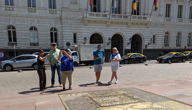 Embajada de EEUU alertó a turistas por "continuos robos" en Santiago, Valparaíso y Viña del Mar