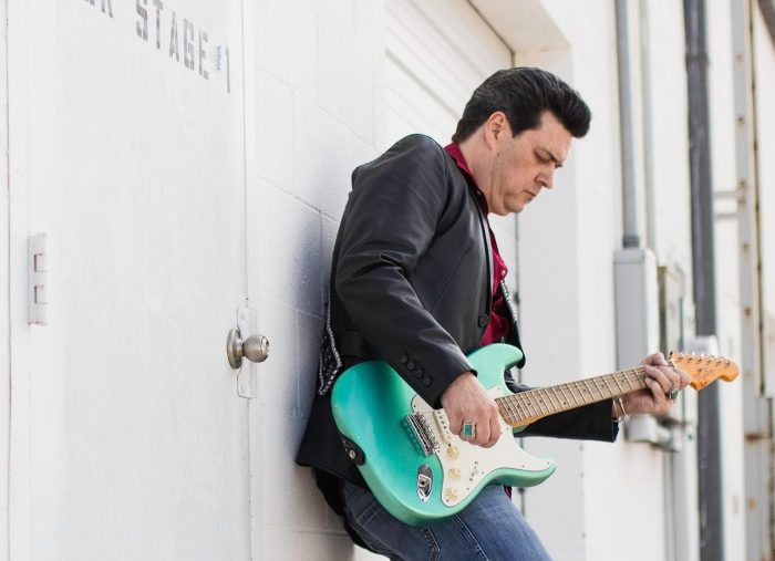 Músico de blues Tyrone Vaughan en Santiago