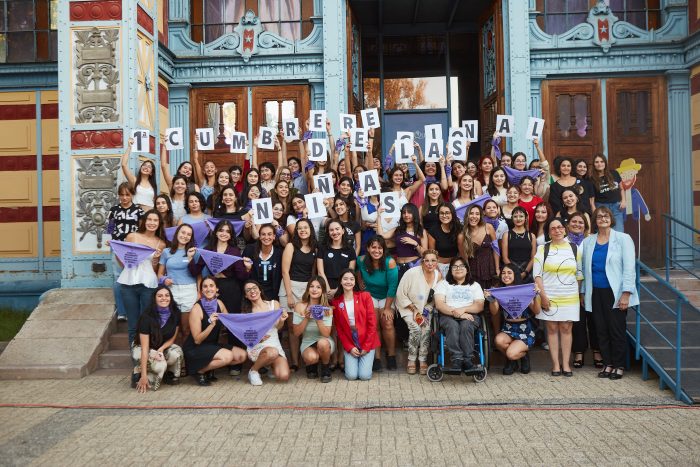 Consulta a niñas y jóvenes identificó principales preocupaciones: destacan salud mental y ESI