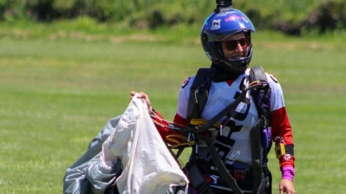 Fallece paracaidista chilena durante un entrenamiento en Brasil: su paracaídas tuvo una falla