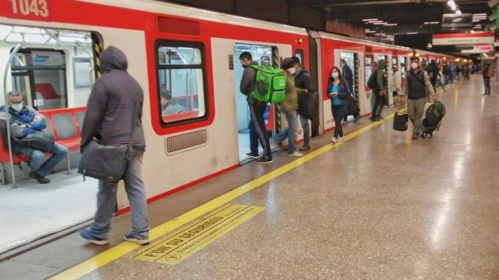 Metro de Santiago: estaciones que están cerradas hoy 18 de octubre y cómo ver el estado del servicio