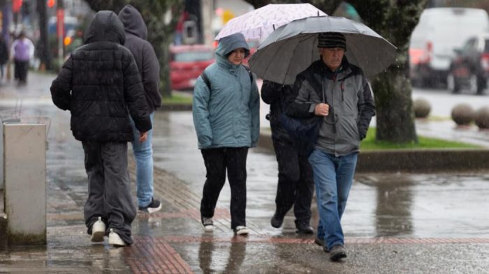 !Vuelven los paraguas! Cuándo llega la lluvia en las regiones afectadas por el nuevo sistema frontal