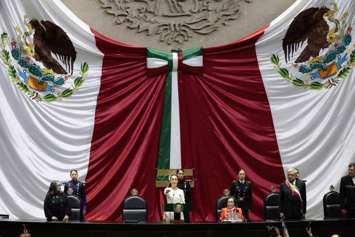 En medio de una gran expectativa, Claudia Sheinbaum asume como presidenta de México