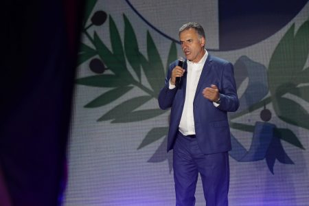 Candidato de izquierda se impone en segunda vuelta presidencial en Uruguay