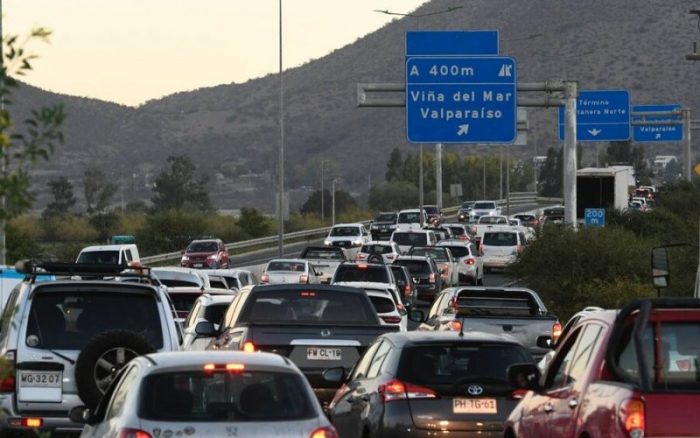 Retorno masivo tras fin de semana largo: más de 500 mil vehículos regresarán a la capital