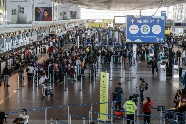 Paro indefinido de la DGAC comienza este viernes: afectará a todos los aeropuertos del país