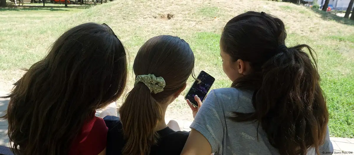 Brasil prohíbe los celulares en las escuelas y colegios