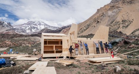 Volcán Tupungato: termina construcción del refugio de montaña mas alta de la Region Metropolitana