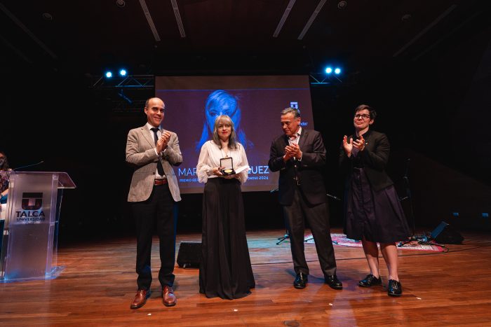 Mariana Enriquez recibió Premio Iberoamericano de Letras José Donoso 2024