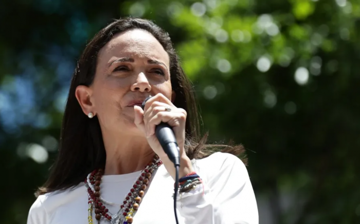 María Corina Machado confía en que los militares están a “un paso de hacer lo correcto” en Venezuela