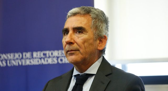 Exidectores de LarrainVial encargan informe a Carlos Peña para defenderse en caso "fondo corneta"