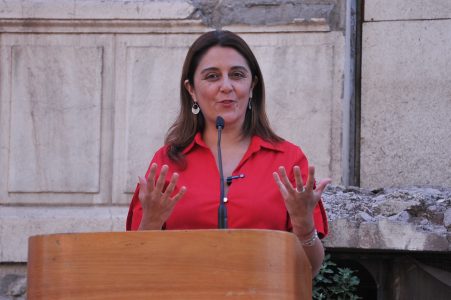 Sin costo político: Boric pide renuncia de ministra Sandoval por fallida compra de casa de Allende