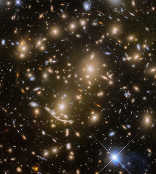 Astrónomos captan estrellas individuales a 6.500 millones de años luz de la Tierra