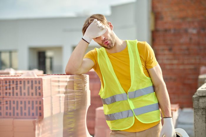 Temperaturas extremas: ¿cómo proteger a los trabajadores ante olas de calor que afectan la salud?