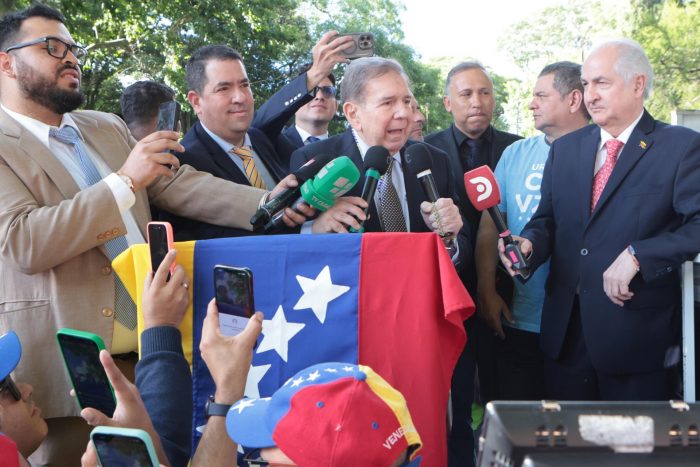 Edmundo González de visita en Uruguay: "Vamos a lograr la recuperación de nuestra Venezuela"