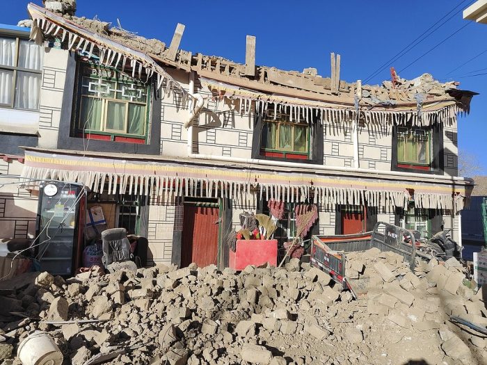 95 muertos y 130 heridos por terremoto de magnitud 6,8 en el Tibet