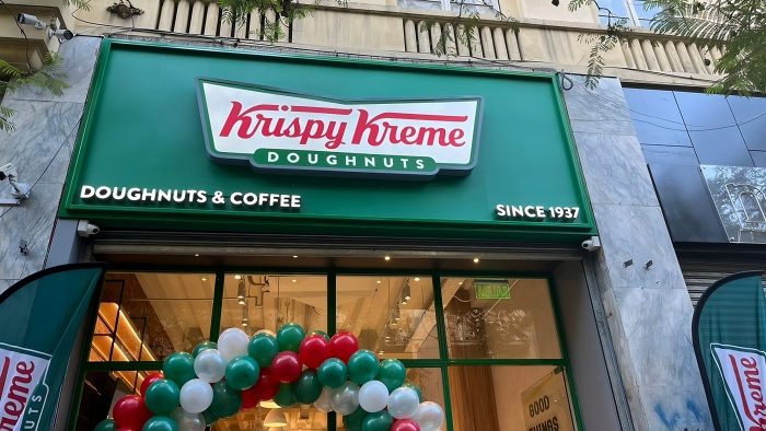 Cadena norteamericana de donas y cafe apuesta por el casco histórico de Santiago Centro