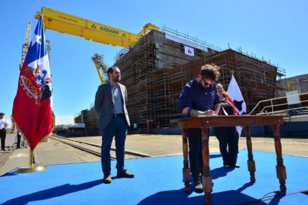 Gabriel Boric firmó la Política Nacional de Construcción Naval para renovar buques auxiliares