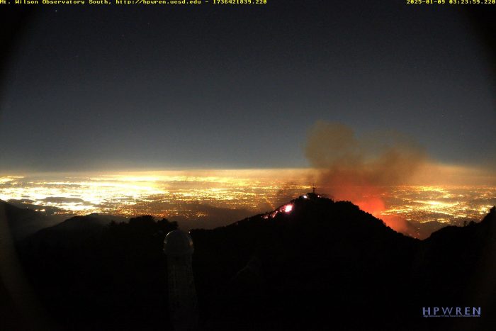 Incendios en California: evacuan el centro de Hollywood mientras sube el número de víctimas