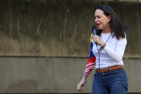 María Corina Machado fue interceptada al término de la manifestación en Caracas, denuncia su partido