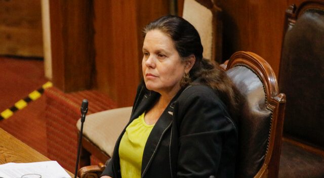 Ministra Fernández guarda silencio ante Fiscalía por fallida compra de casa de Salvador Allende